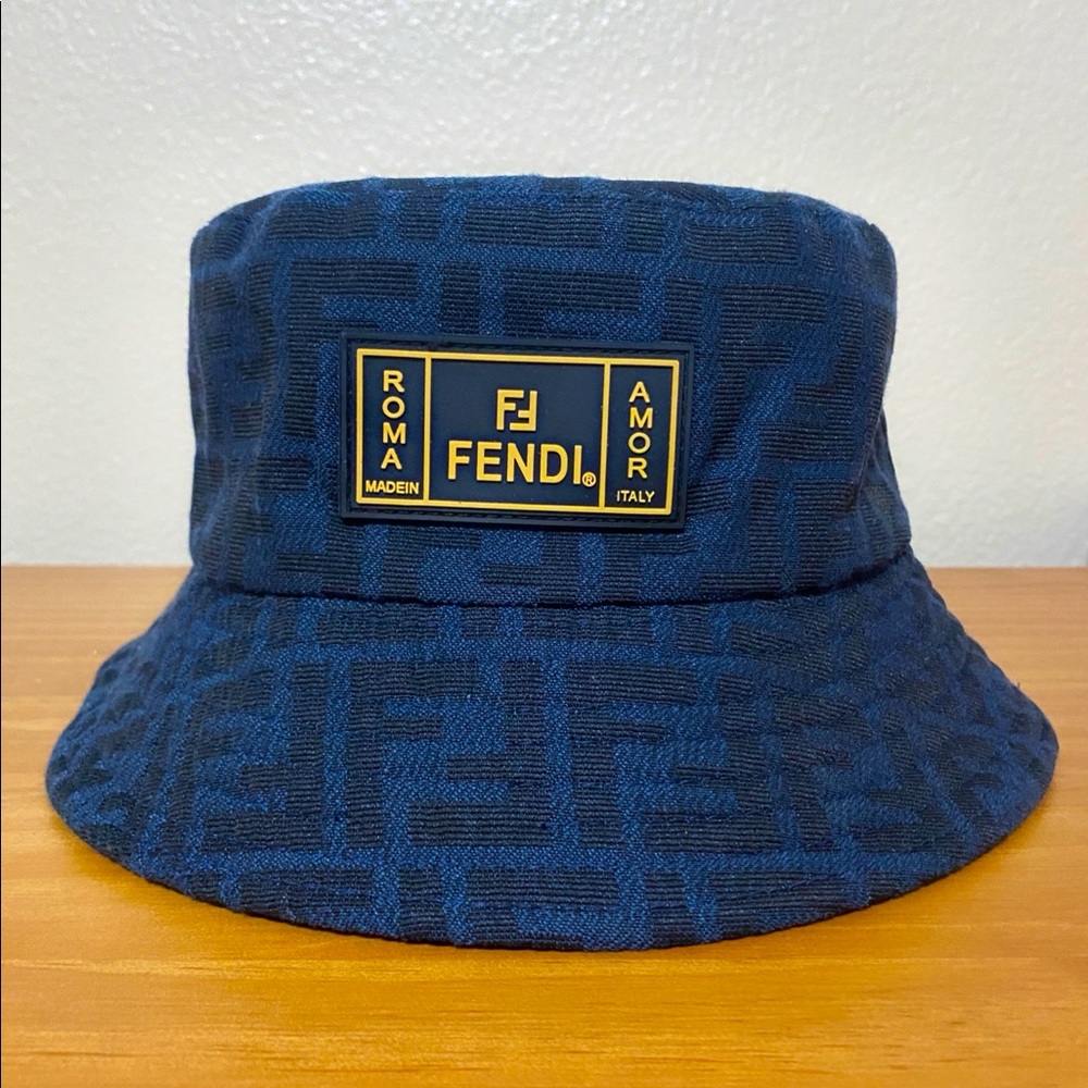 FENDI BUCKET HAT!! Too small